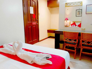 OYO 414 Humberto's Hotel