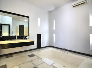The Seminyak Suite - Private Villa