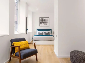 2 Bed 2 Bath Apartment Off Regent Street