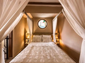 The Olive Tree Studios - Adults Only