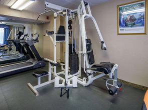 Days Hotel by Wyndham North Bergen NYC Area