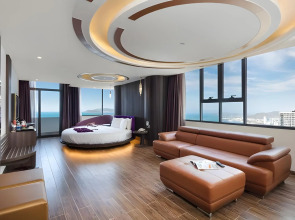 V Hotel Nha Trang