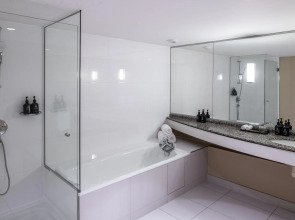 Van der Valk Hotel Paris CDG Airport