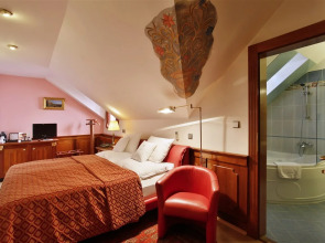 Hotel U Páva