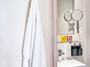 Max Brown Hotel Museum Square, part of Sircle Collection