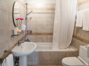 Artemis Cynthia Complex