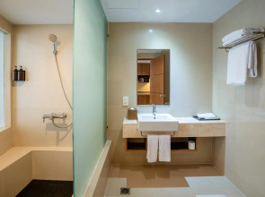 Cross Vibe Paasha Atelier Bali Kuta