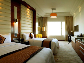 Royal Halong Hotel