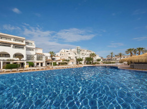 FERGUS Style Bahamas