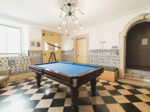 Хостел WOT New Lisbon Social