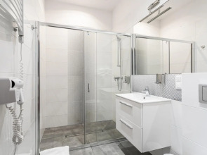 Royal Residence Hotel