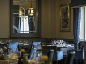 The College Green Hotel Dublin, Autograph Collection