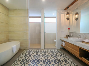 Sagara Candidasa by AHM