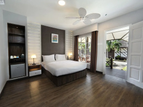 Perhentian Island Resort