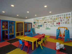 Golden Beach Resort & Spa