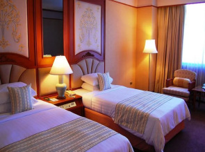 Chiang Mai Plaza Hotel