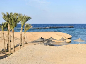 Wadi Lahmy Azur Resort