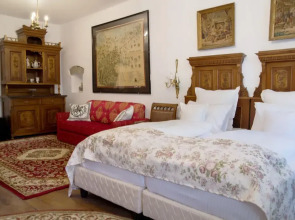 Taschler Haus Boutique