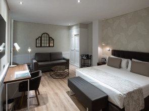 Catalonia Puerta del Sol