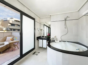 Отель Valencia Center