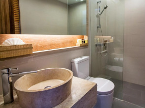 Beach Club by Haad Tien