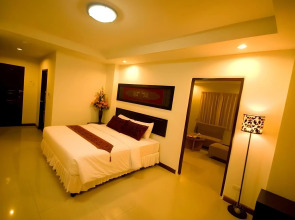 Sinsuvarn Airport Suite