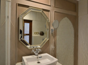 Haveli Dharampura & Golden Haveli- UNESCO awarded Boutique Heritage Hotel