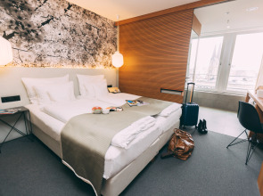 Me and All Hotel Dusseldorf, by Hyatt