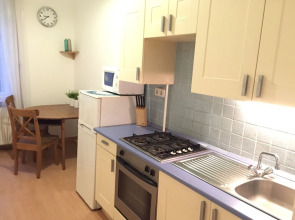 Hi5 Apartments - Parliament