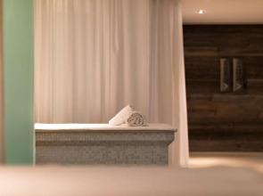 Canopy by Hilton Cannes