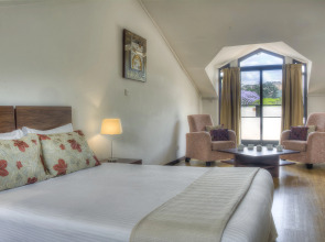 Heri Heights Hotel Apartments, SureStay Collection by BW