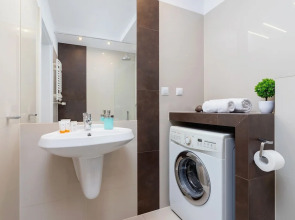 Apartment Lobzowska Cracow by Renters