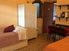 A Casa Doina Airport 2