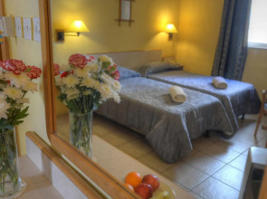 Sliema Chalet Hotel