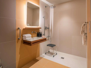 Canopy by Hilton Cannes