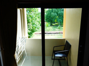 Sunshine Paradise Resort