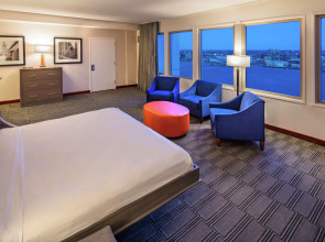 Hilton Philadelphia at Penn's Landing