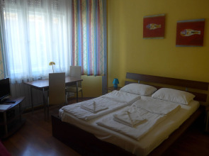 Amber Terrace Studio