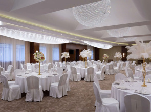 Отель DoubleTree by Hilton Almaty