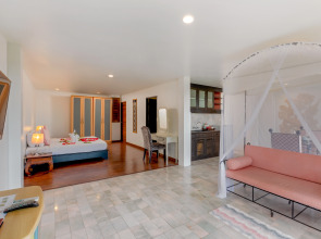 Club Bamboo Boutique Patong Beach Resort