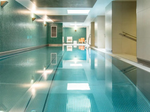 Adina Apartment Hotel Berlin CheckPoint Charlie