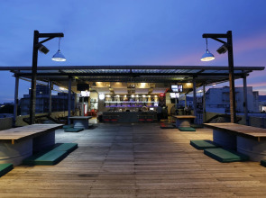 Quip Bed & Breakfast Phuket Hotel