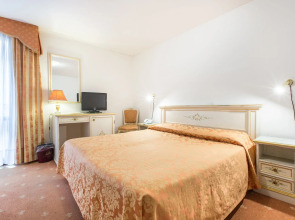 Hotel Ambassador Tre Rose