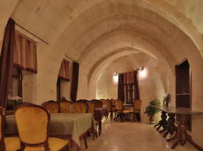 Golden Cave Suites