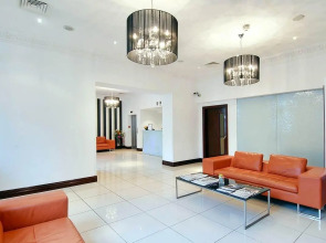 Hyde Park International