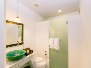 The Memory at On On Hotel