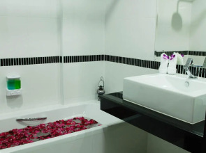 First Residence Hotel