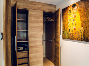 15 Palms Beach Resort