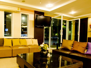 Sinsuvarn Airport Suite
