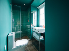 Esqina Cosmopolitan Lodge